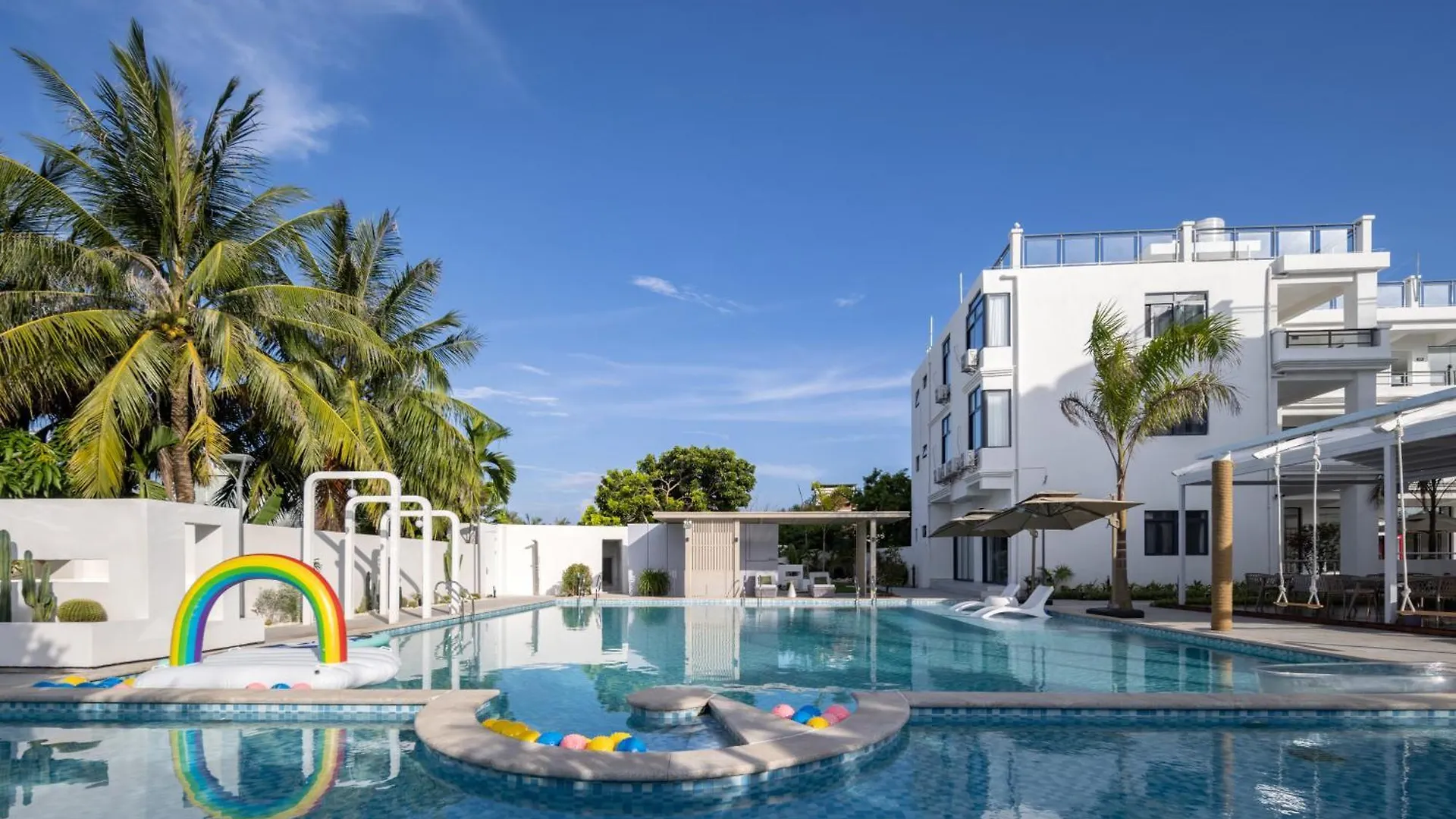 Sanya Haishi Swimming Pool Design Hotel